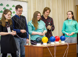 7 апреля в областной библиотеке им. Горького состоялся первый фестиваль настольных и нестандартных интеллектуальных игр «Монополиум»