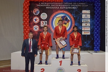 Рязанский спортсмен взял золото в своем весе на Международных соревнованиях Нижегородской области