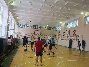 В Михайлове прошел открытый районный турнир по волейболу